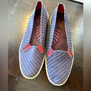 KEDS women’s slip-on espadrilles, very good condition, blue & red, women size 7